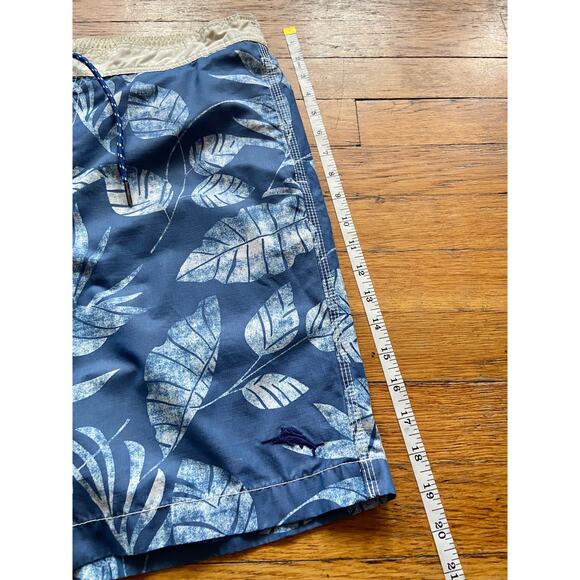 TOMMY BAHAMA Relax Blue/White Floral Cargo Swim Shorts sz M - Picture 11 of 12